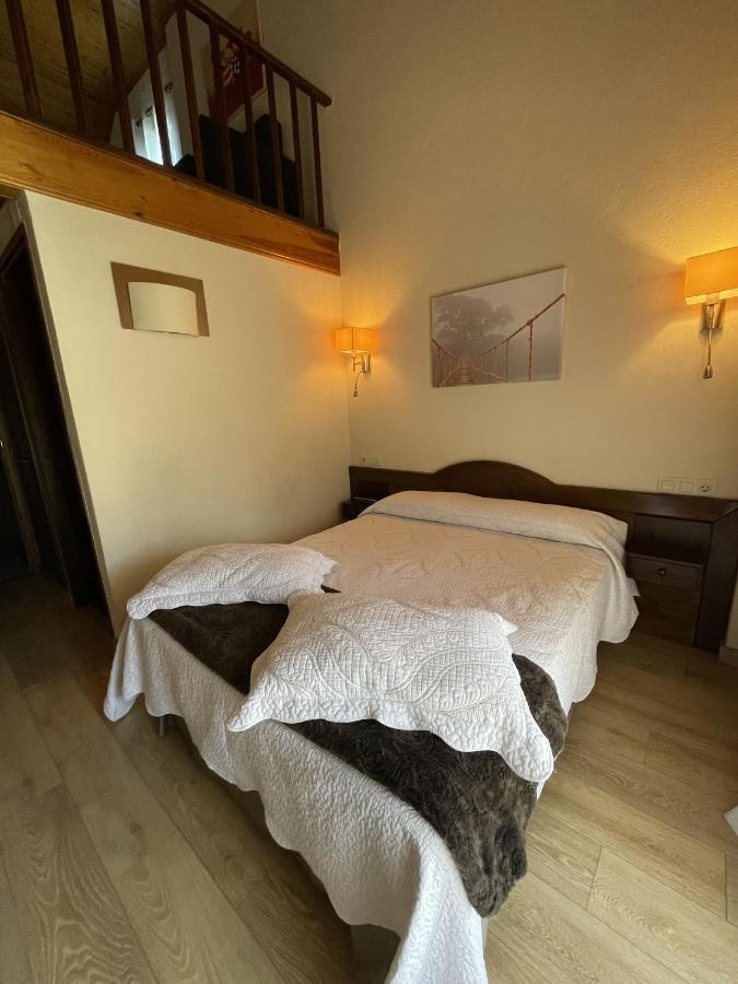 Hotel Avet La Coma I La Pedra Екстериор снимка