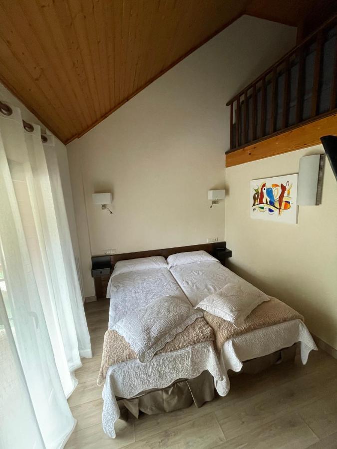 Hotel Avet La Coma I La Pedra Екстериор снимка