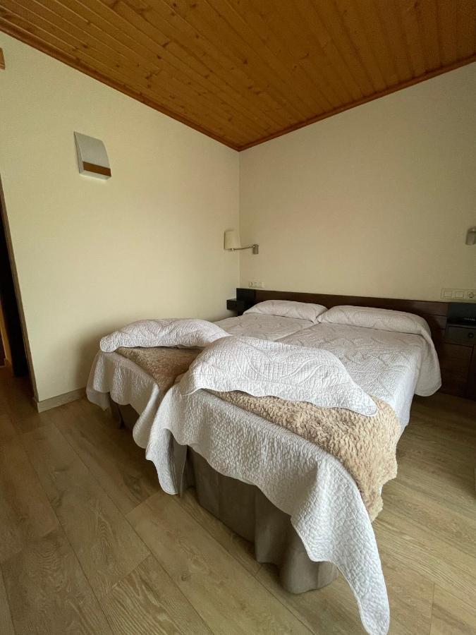 Hotel Avet La Coma I La Pedra Екстериор снимка