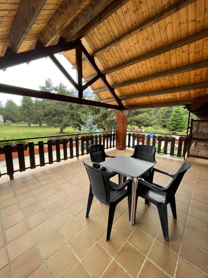 Hotel Avet La Coma I La Pedra Екстериор снимка