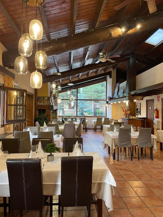 Hotel Avet La Coma I La Pedra Екстериор снимка