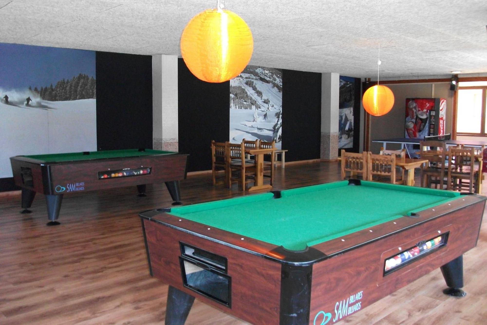 Hotel Avet La Coma I La Pedra Екстериор снимка