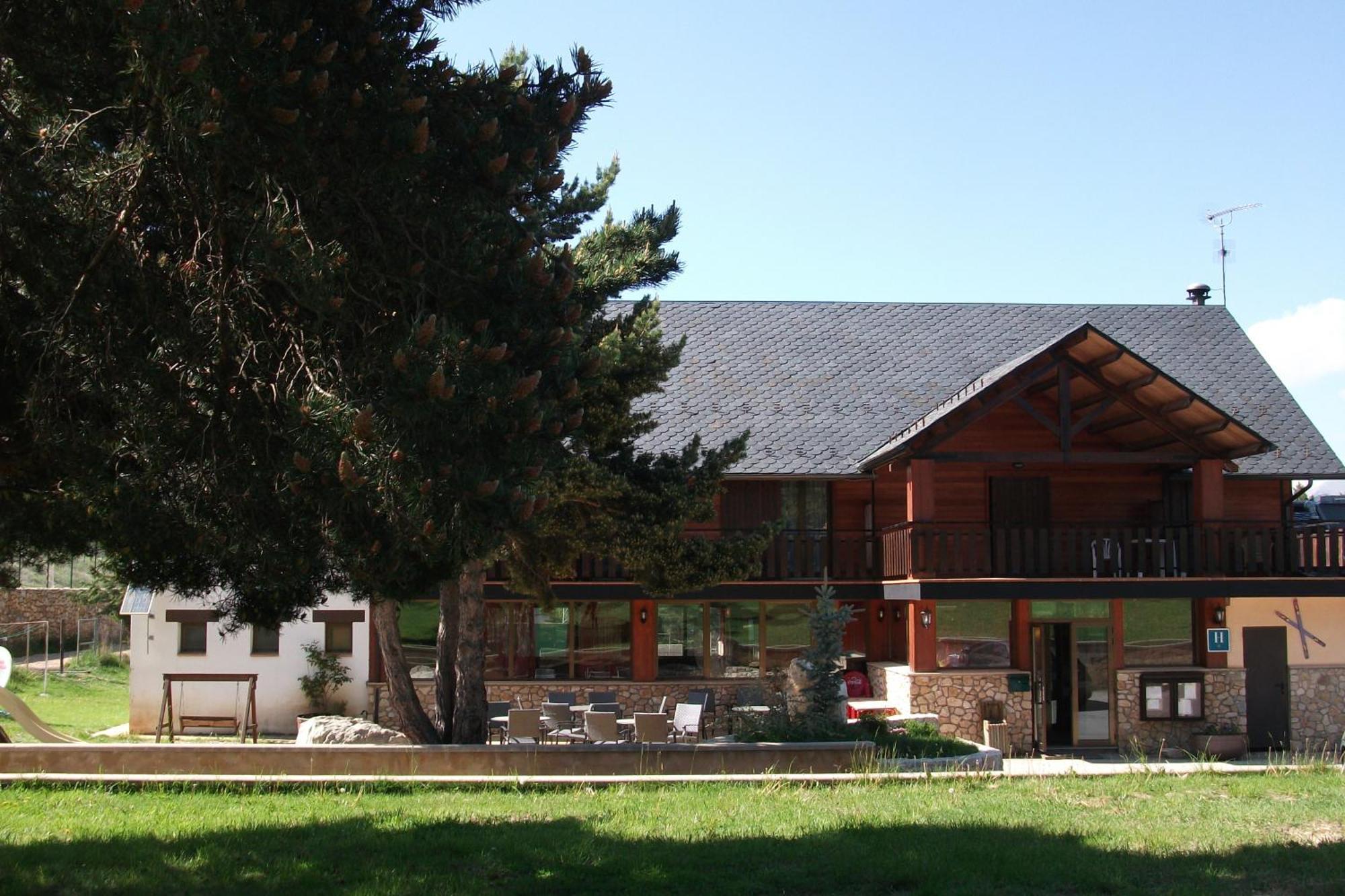 Hotel Avet La Coma I La Pedra Екстериор снимка