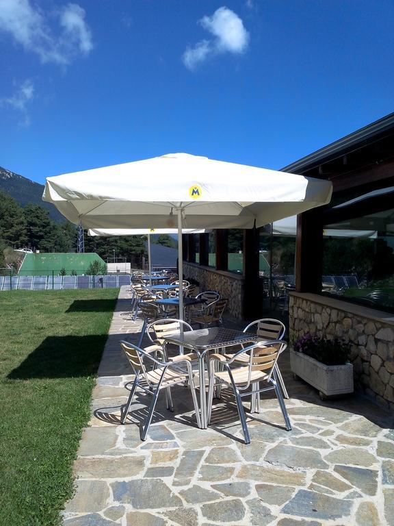 Hotel Avet La Coma I La Pedra Екстериор снимка