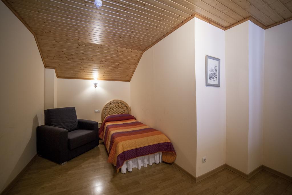 Hotel Avet La Coma I La Pedra Екстериор снимка